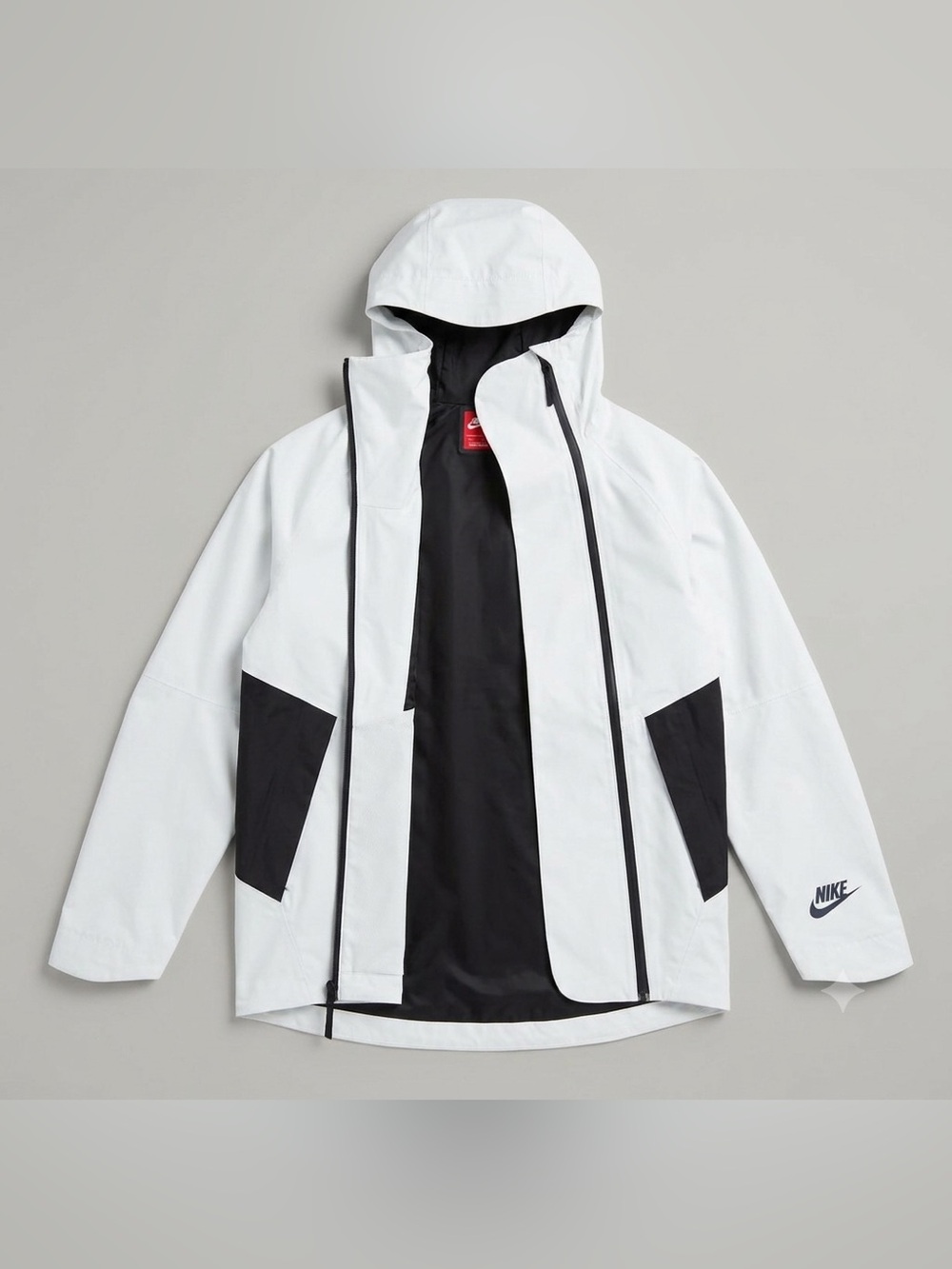 Nike Tech Women’s H20 Woven Cape Rain Jacket - XS - White